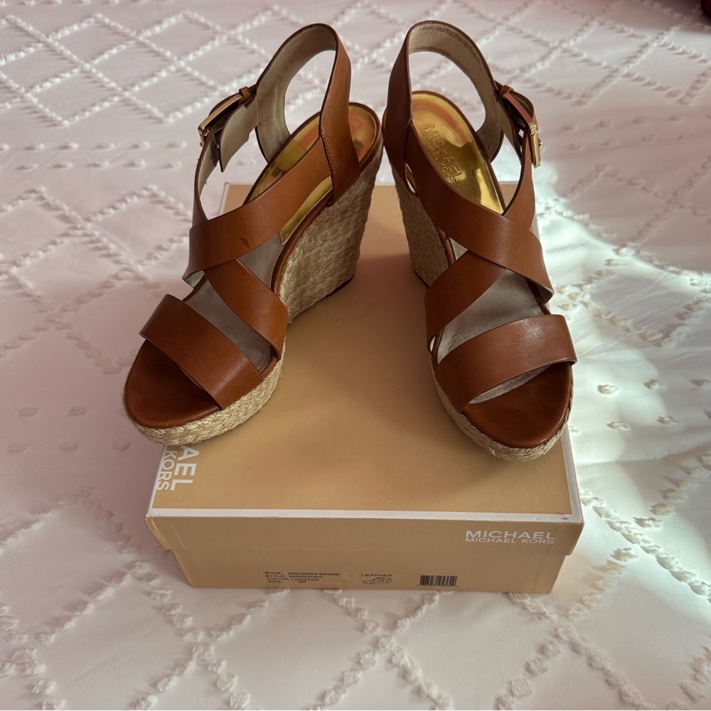 MICHAEL Michael Kors Giovanna Wedges